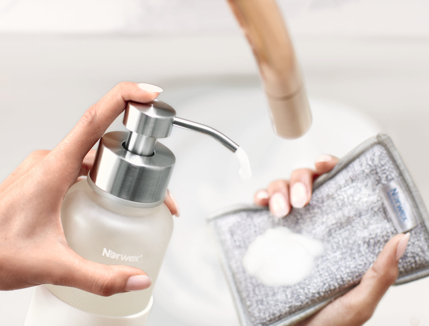 BioZyme™ Oppvaskmiddel og Skumdispenser NY